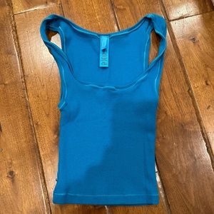 Blue skims top worn once
